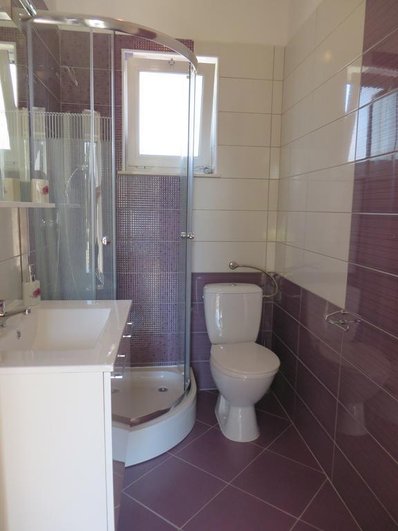 Banic Apartments With Pool Biograd Na Moru Rum bild