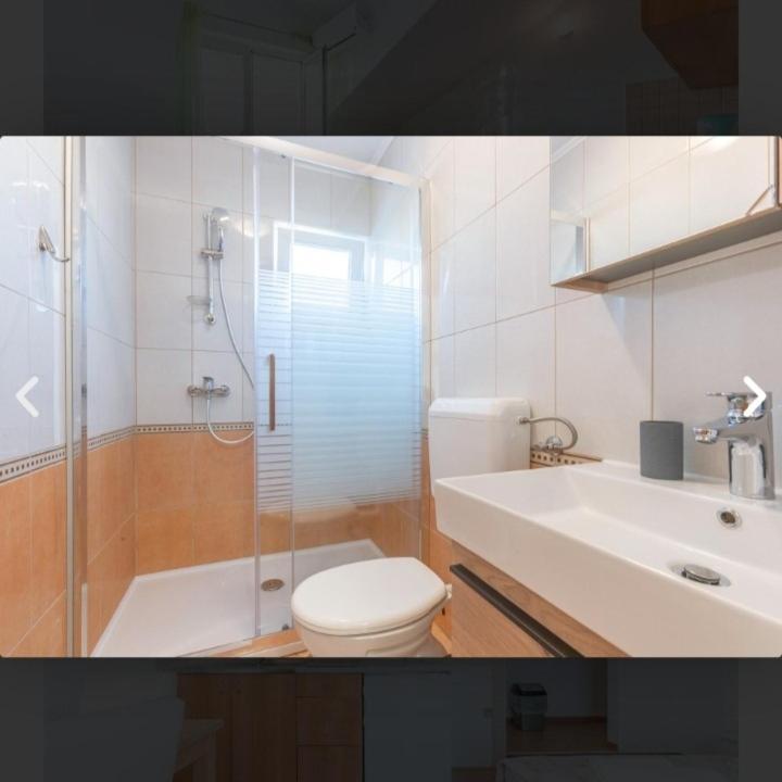 Banic Apartments With Pool Biograd Na Moru Exteriör bild