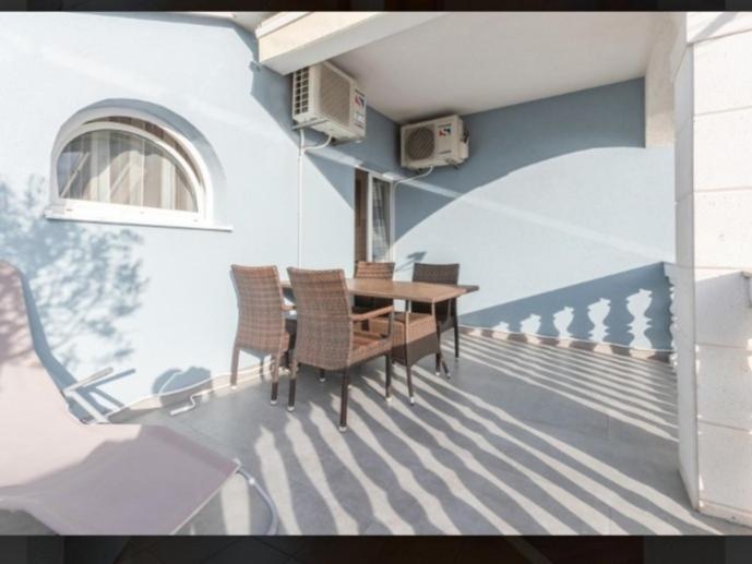 Banic Apartments With Pool Biograd Na Moru Rum bild