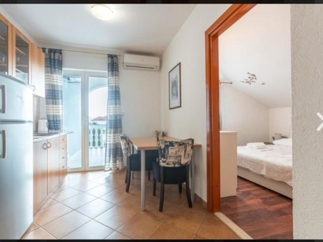 Banic Apartments With Pool Biograd Na Moru Exteriör bild