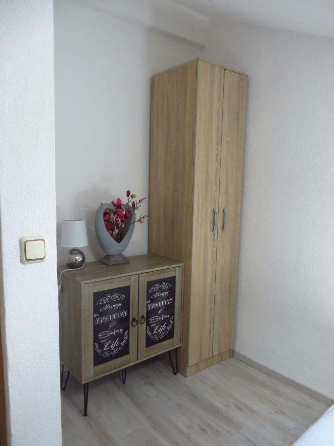 Banic Apartments With Pool Biograd Na Moru Rum bild